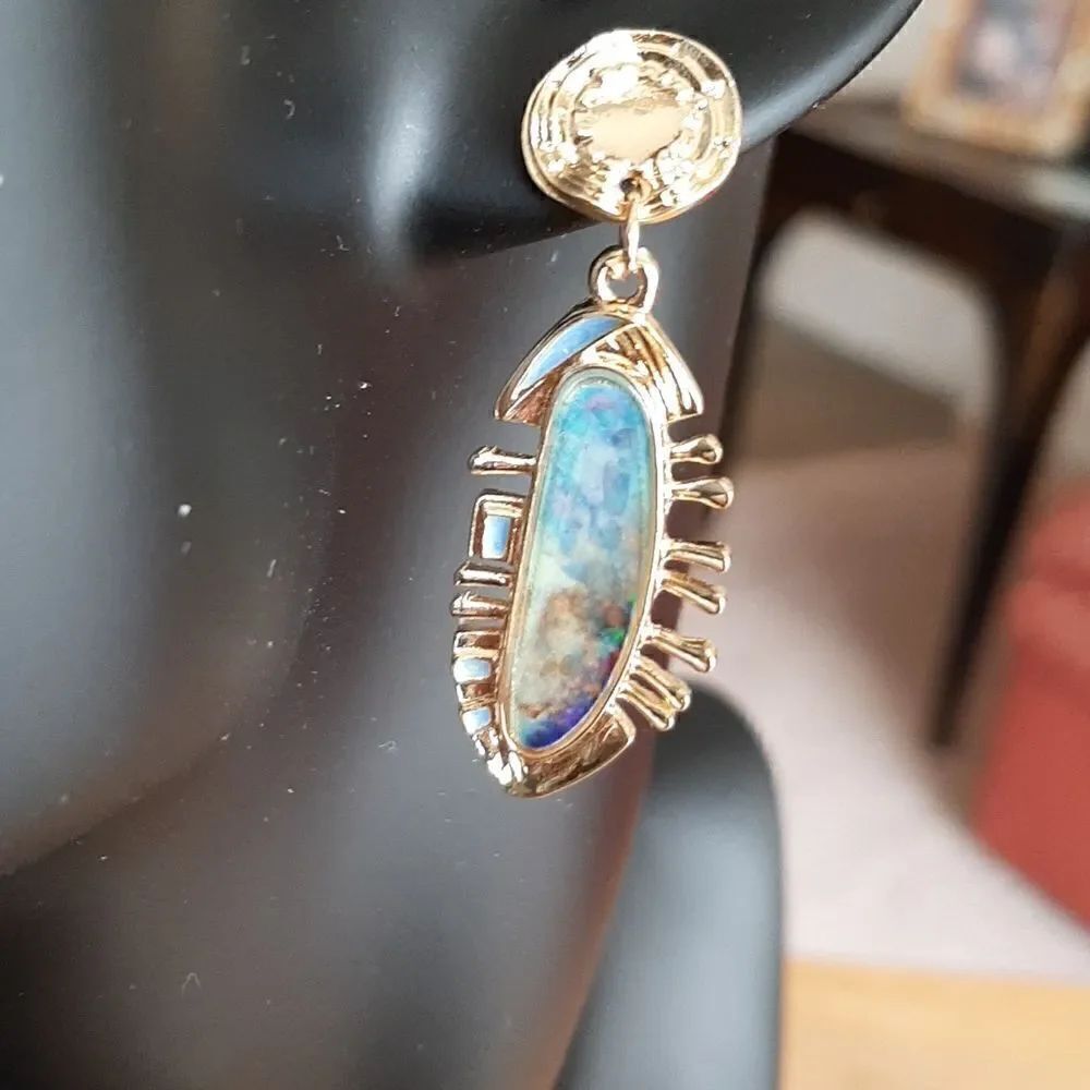 NEW Blue dangle earrings  - Picture 1 of 4